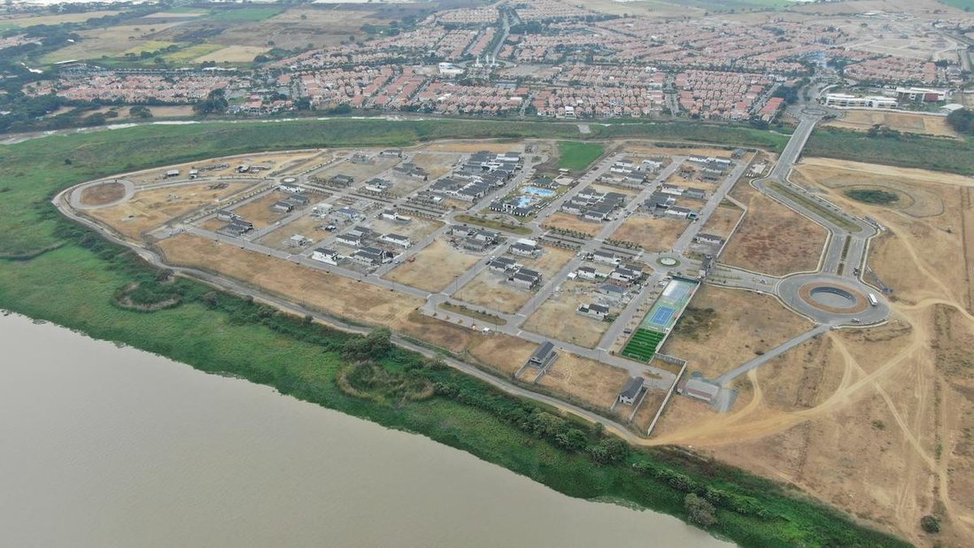 Land in Samborondón, Guayas, Ecuador 4 - 18660149