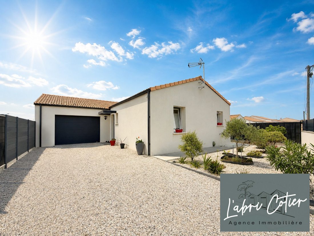 House in Centre Ville, Saint-Hilaire-de-Riez, France 1 - 18670428