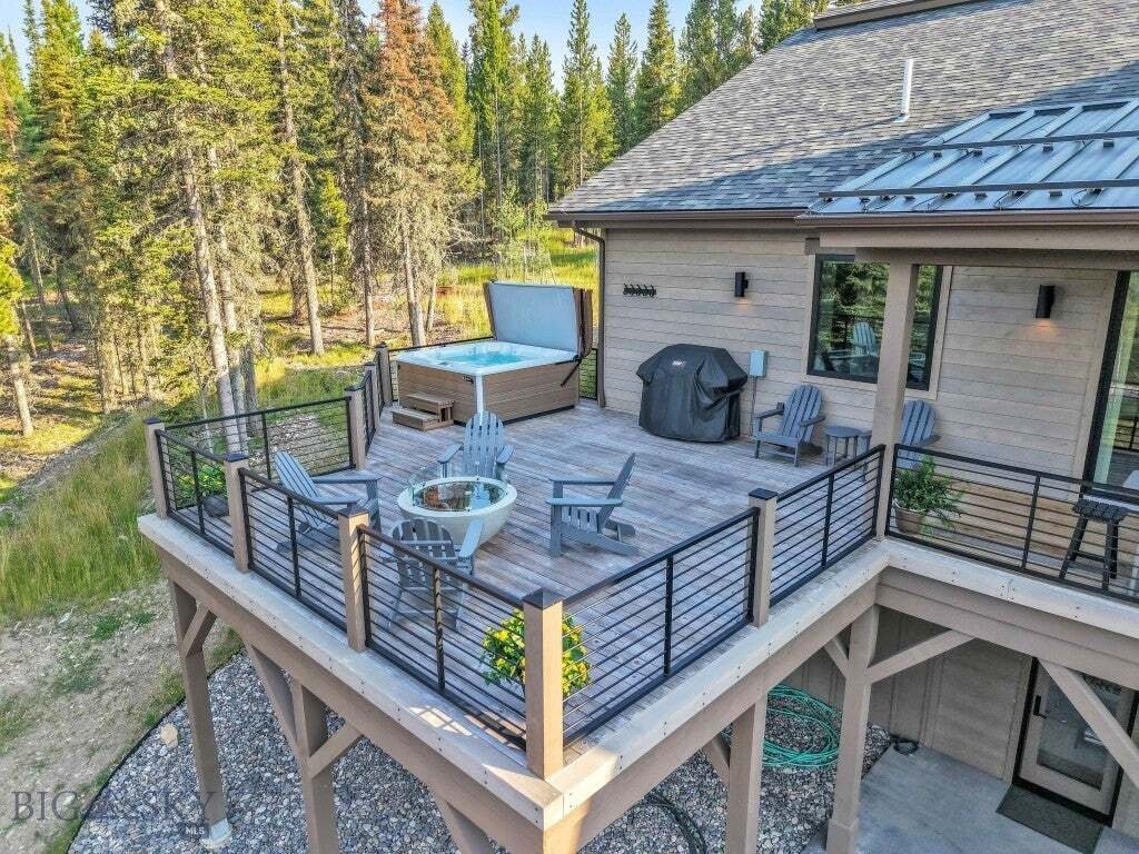 House in Gallatin Gateway, Montana, United States 3 - 18666548