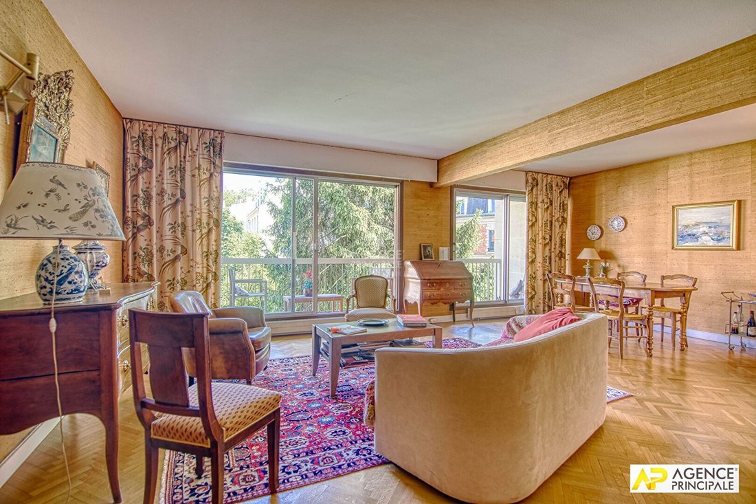 Apartment in Domaine National du Château, Versailles, France 2 - 18660028