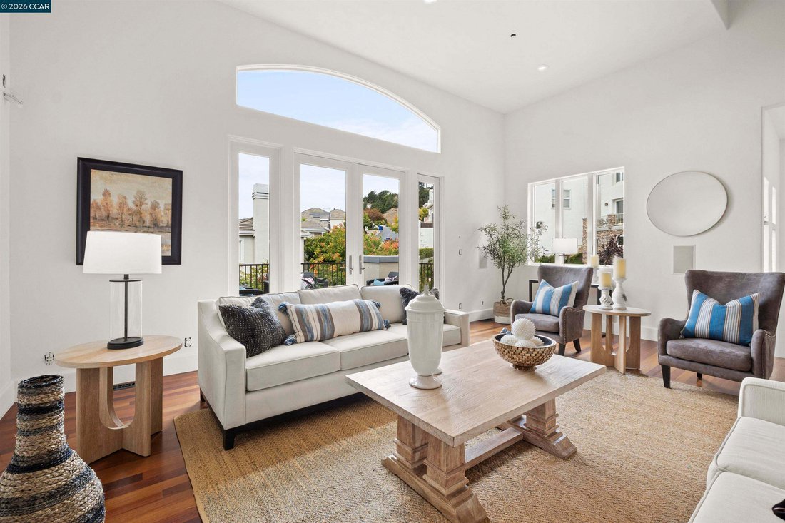 House in Oakland, California, United States 5 - 18666373