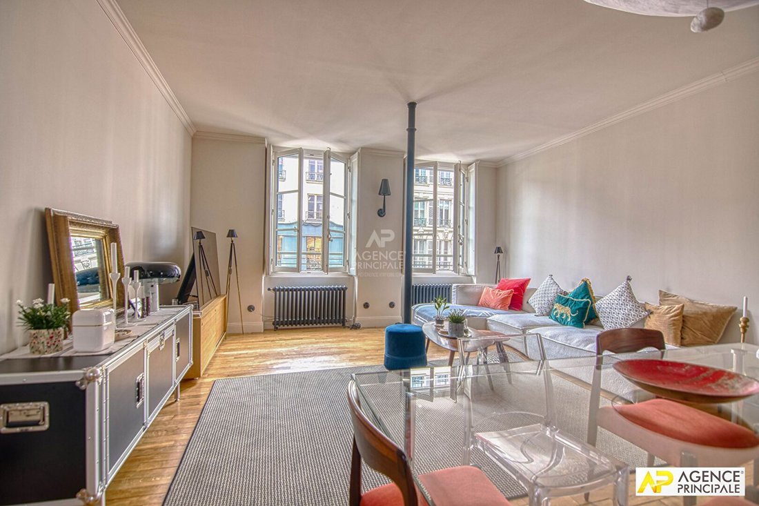 Apartment in Domaine National du Château, Versailles, France 3 - 18660324