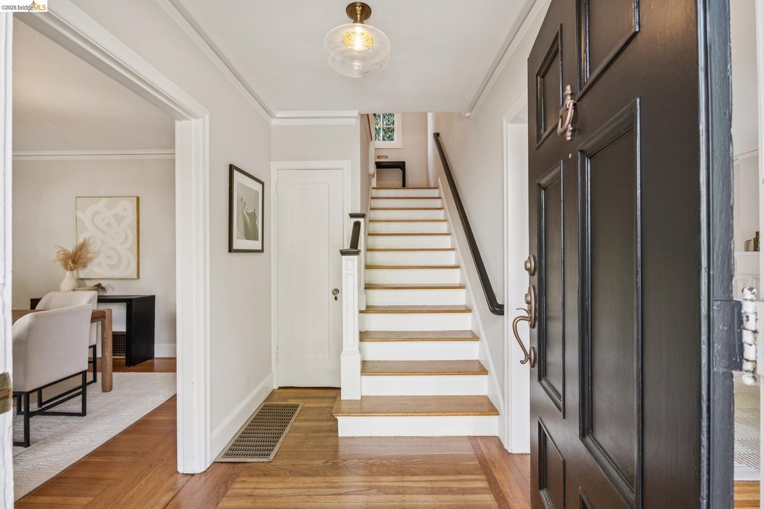 House in Oakland, California, United States 5 - 18662310
