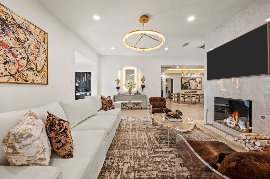 House in Grapevine, Texas, United States 4 - 18670258