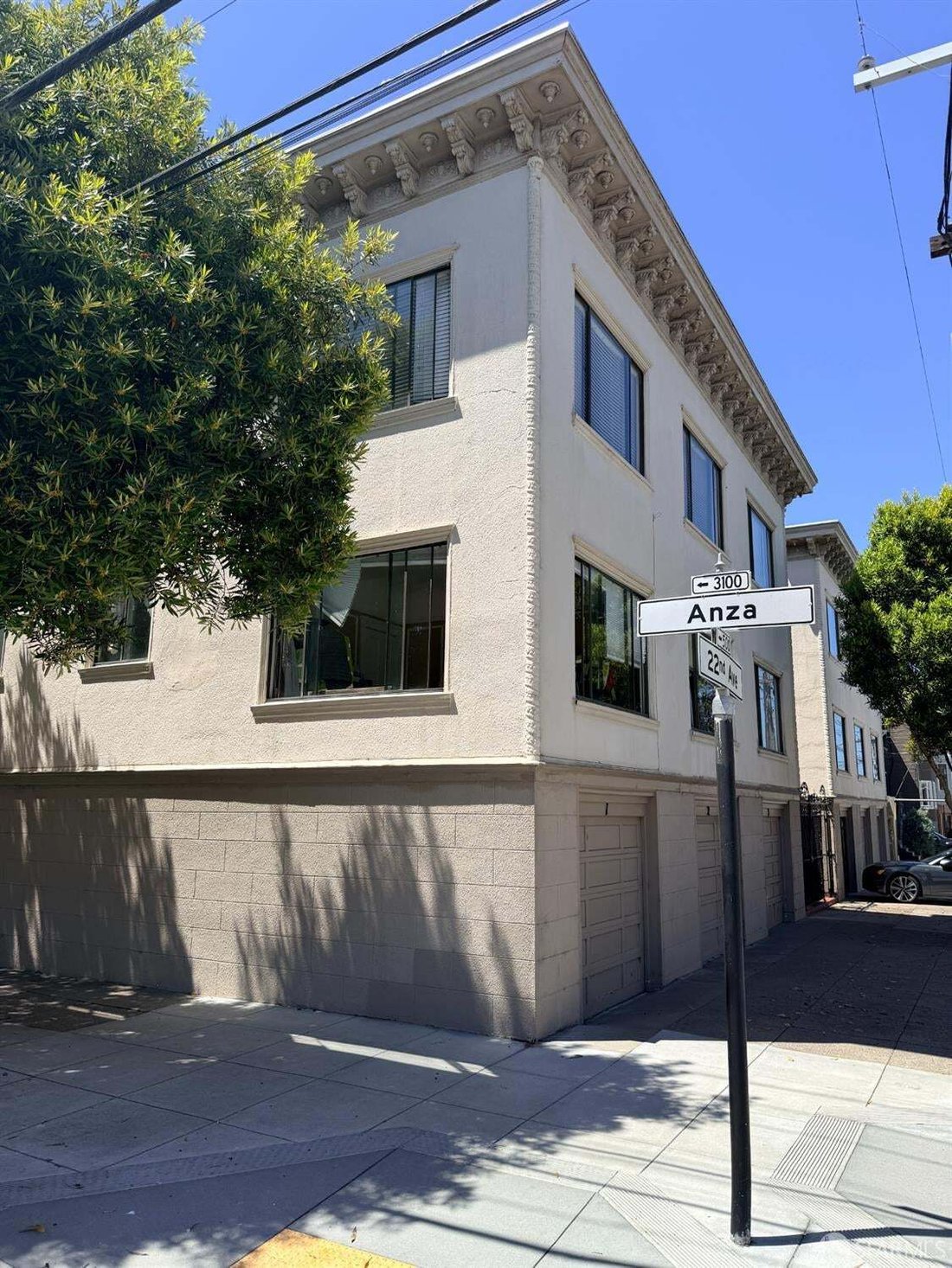 San Francisco, California, United States 3 - 18662701