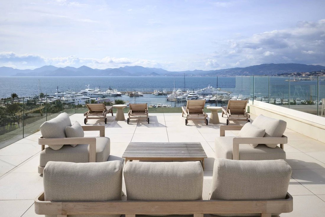 Villa in Cannes, Provence-Alpes-Côte d'Azur, France 1 - 16028143