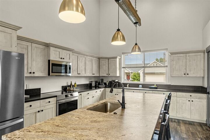 House in Columbia Falls, Montana, United States 4 - 18670329