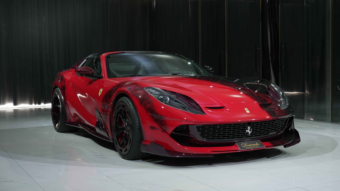 Coupe in Dubai, United Arab Emirates 1 - 18665452