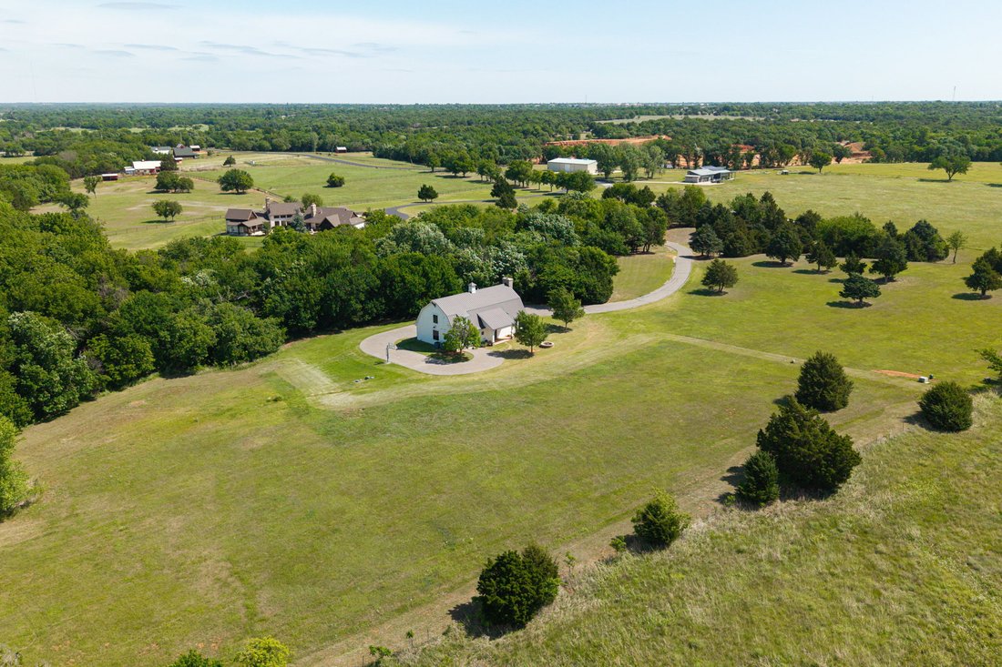 Estate in Edmond, Oklahoma, United States 4 - 18661336