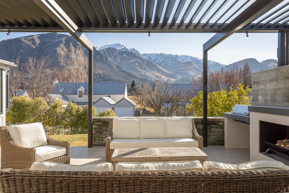 House in Arrowtown, Otago, New Zealand 2 - 18664682