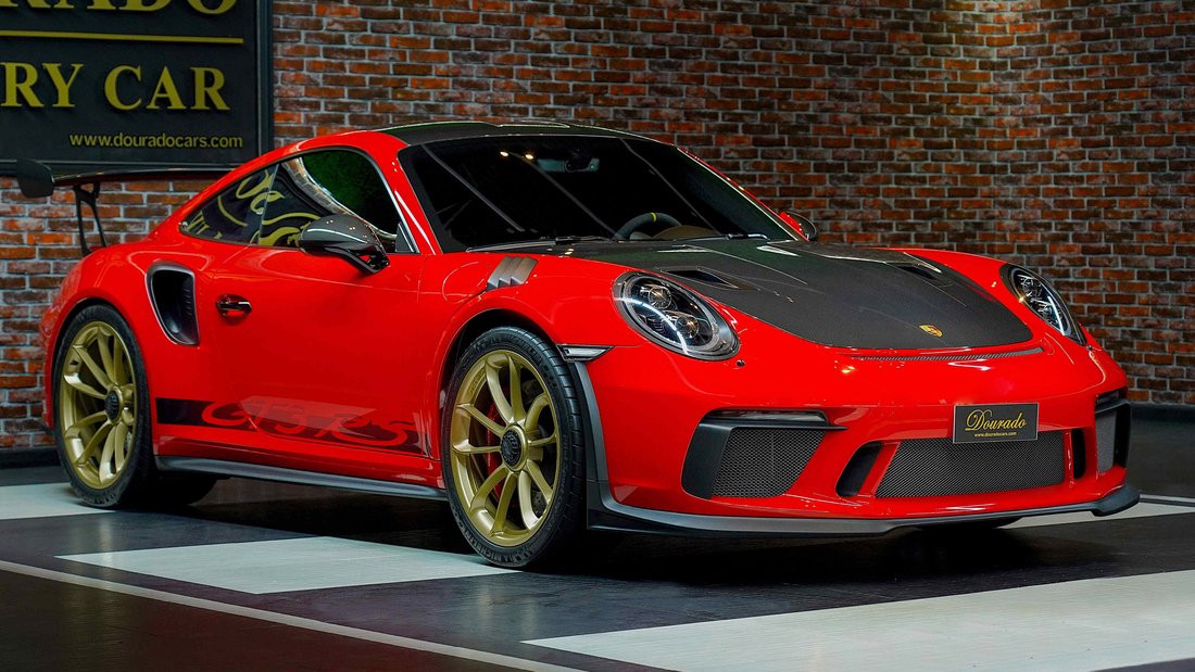 Coupe in Dubai, United Arab Emirates 2 - 18670401