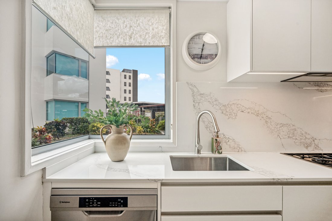 Apartment in North Ward, Queensland, Australia 5 - 18672428