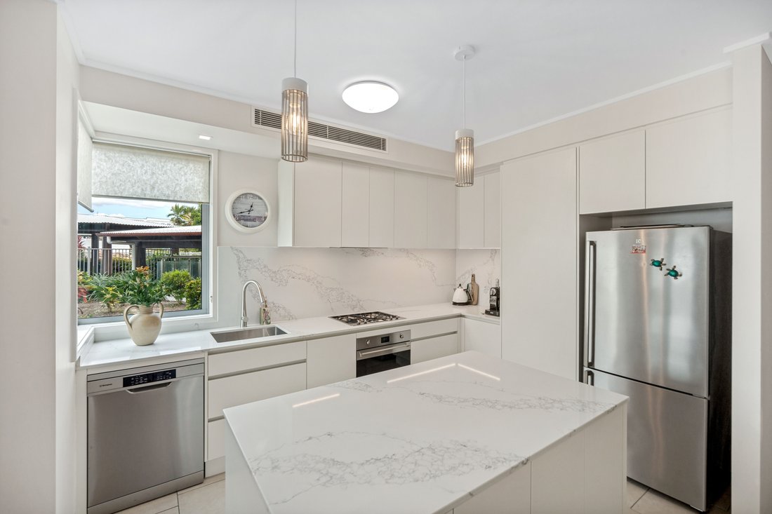 Apartment in North Ward, Queensland, Australia 3 - 18672428