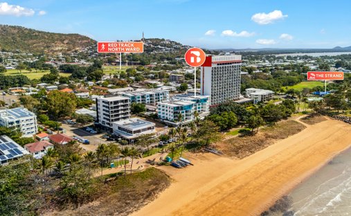 Apartment in North Ward, Queensland, Australia 1