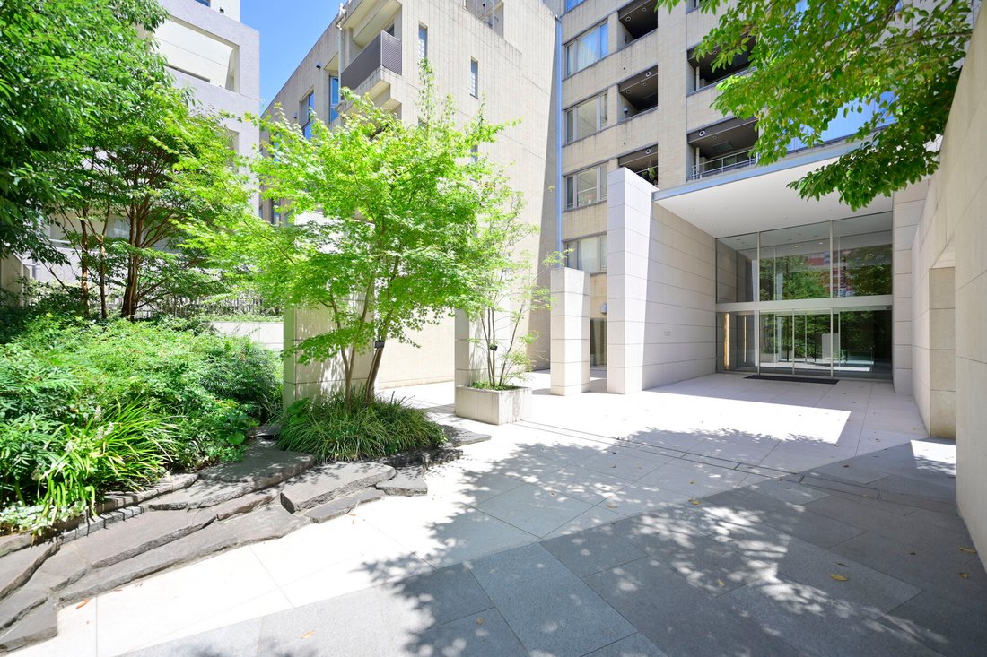 Condo in Minato City, Tokyo, Japan 2 - 18672969