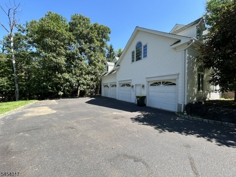 House in Bridgewater Township, New Jersey, United States 3 - 18672983