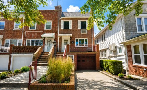 House in New York, New York, United States 1