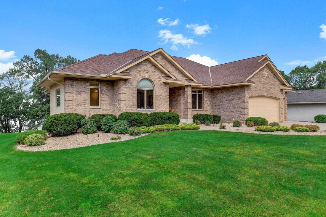 House in Arden Hills, Minnesota, United States 4 - 18672974