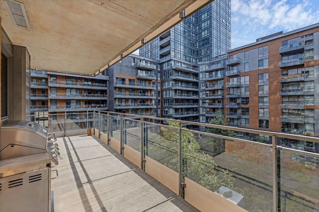 Condo in Montreal, Quebec, Canada 3 - 18673054