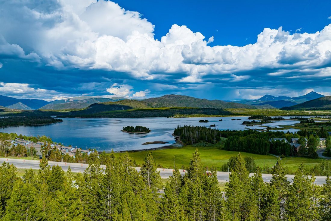 Frisco, Colorado, United States 1 - 18673046
