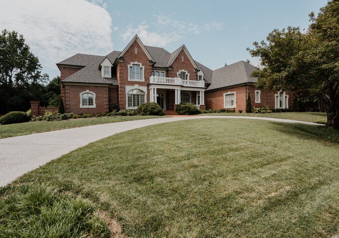 Knoxville, Tennessee, United States 1 - 18673041