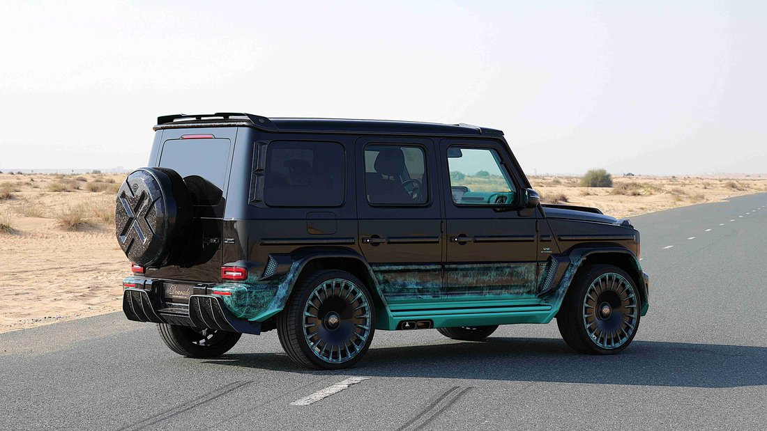 Suv in Dubai, United Arab Emirates 5 - 18673036