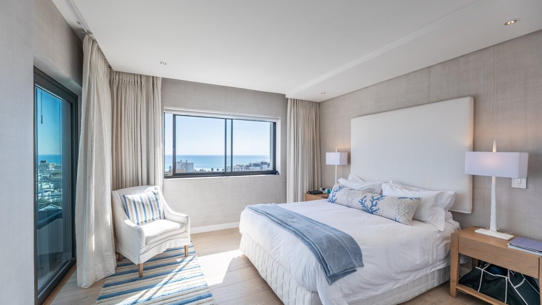 Apartment in Sea Point, Cape Town, South Africa 2 - 18673067