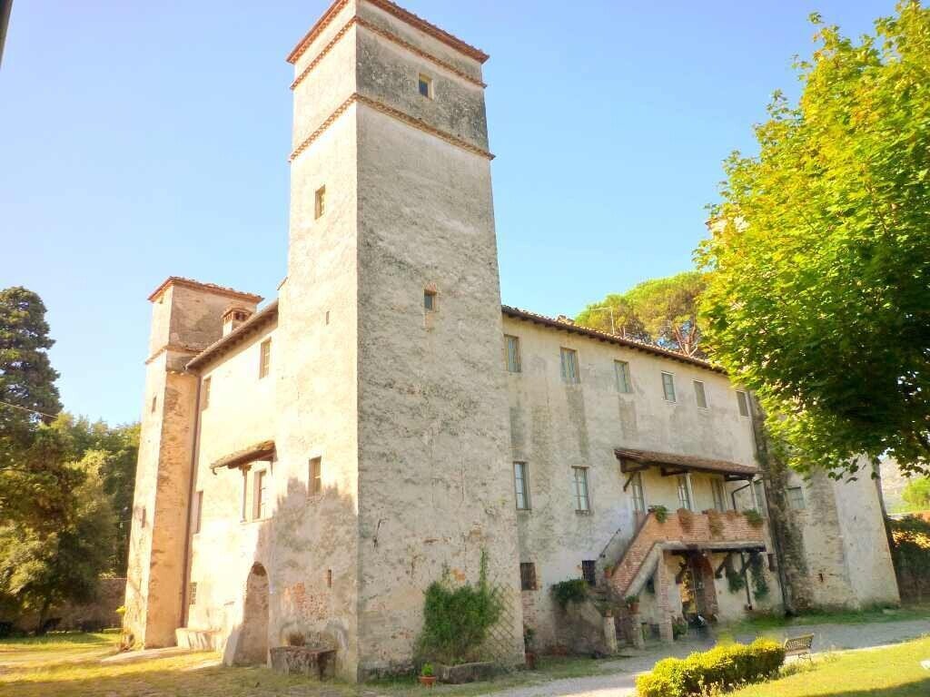 Villa in Historic Center, Lucca, Tuscany 2 - 18673597