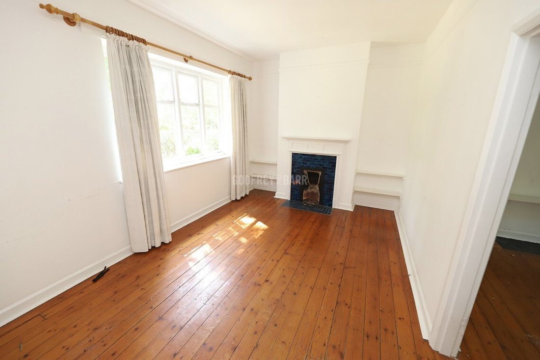 House in Charing Cross, Westminster, England 2 - 16777026