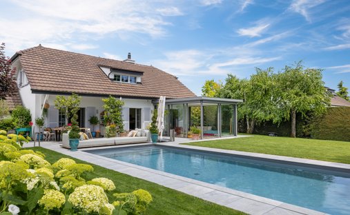 Villa in Commugny, Vaud, Switzerland 1