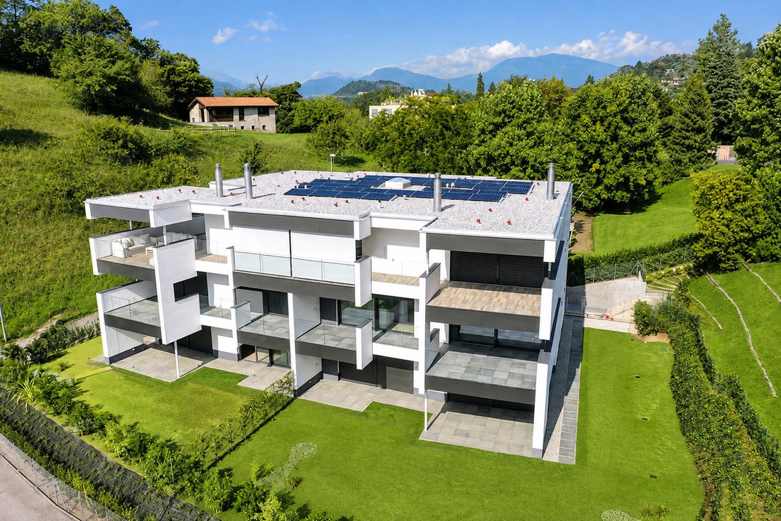 Apartment in Collina d'Oro, Ticino, Switzerland 3 - 18523594
