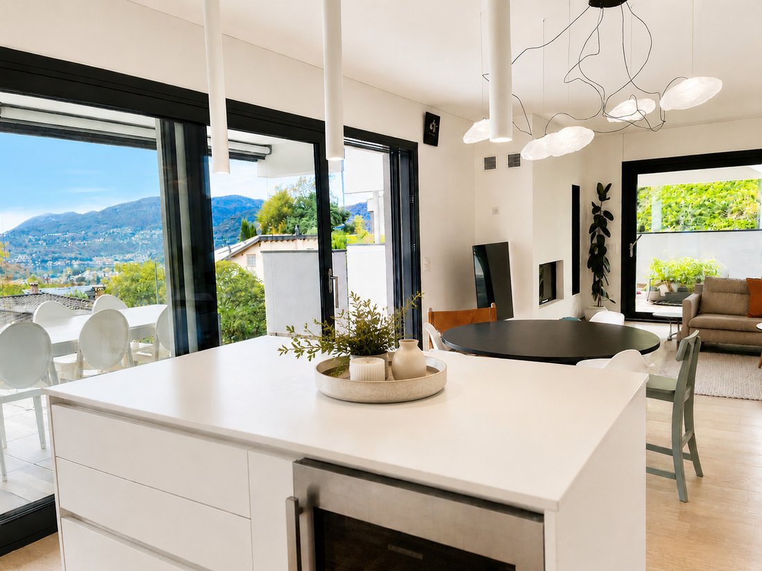 Apartment in Collina d'Oro, Ticino, Switzerland 4 - 18523594