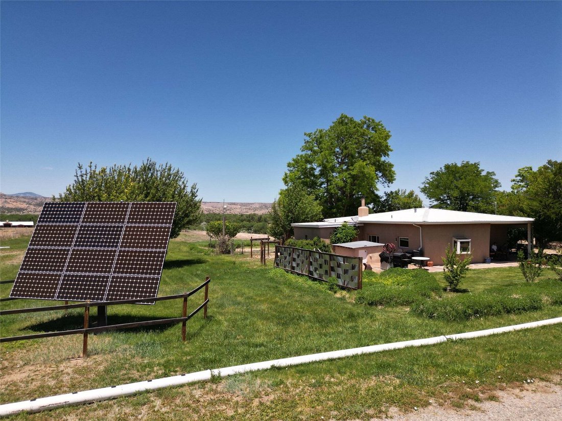 House in Española, New Mexico, United States 3 - 18673128