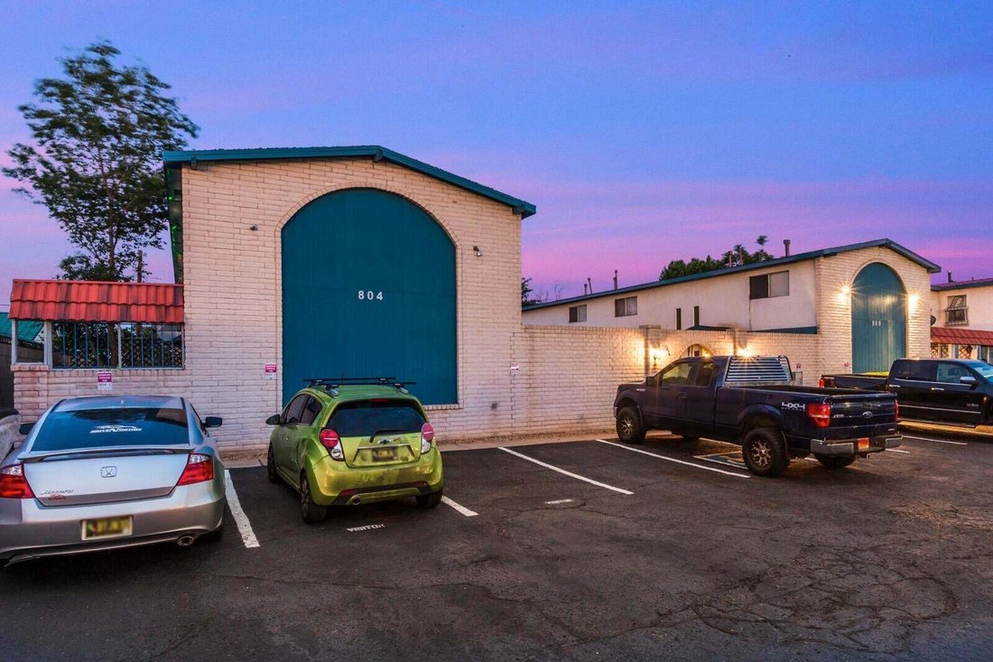 Albuquerque, New Mexico, United States 5 - 18673115