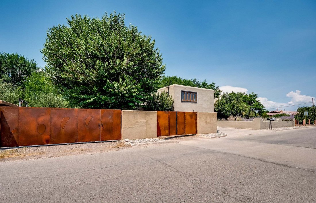 House in Española, New Mexico, United States 2 - 18673131
