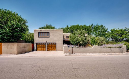 House in Española, New Mexico, United States 1