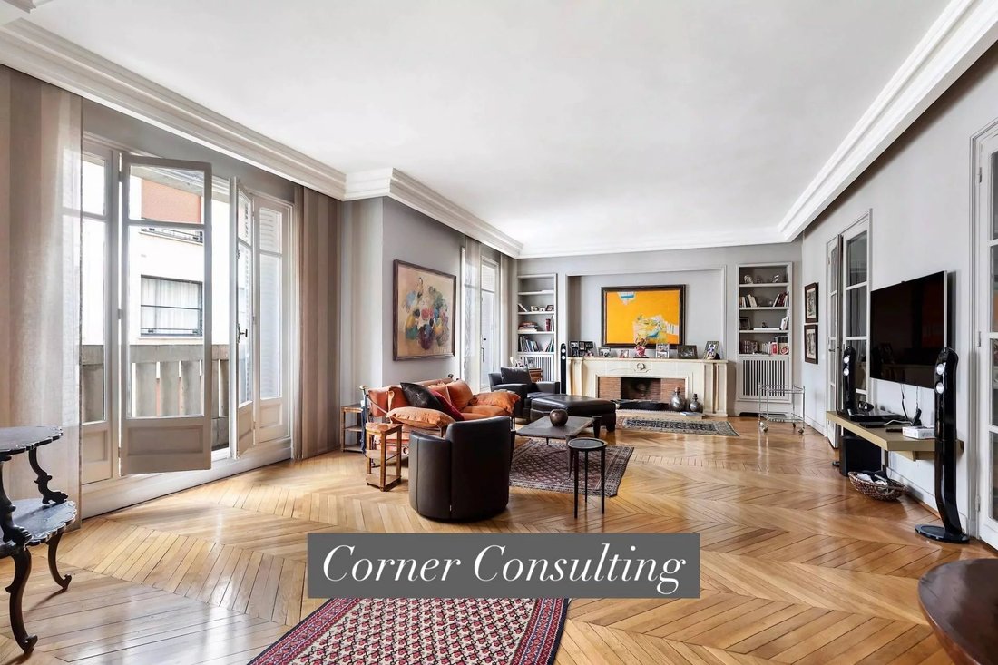 Apartment in Bois de Boulogne, Paris 16e Arrondissement, Paris 5 - 18673346