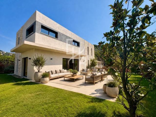 Villa in Mougins, Provence-Alpes-Côte d'Azur, France 4 - 17646347