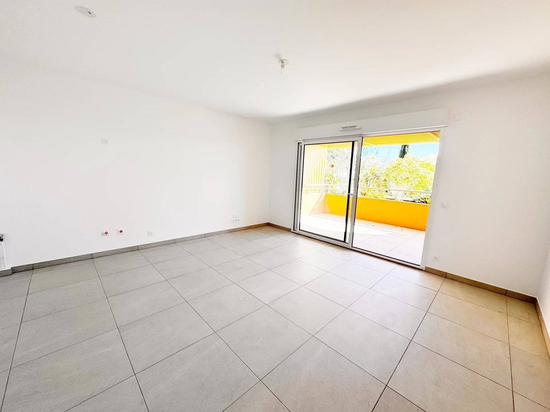 Apartamento en Èze, Provenza-Alpes-Costa Azul, Francia 2 - 16556605