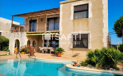 House in Ouest, Gignac-la-Nerthe, France 1