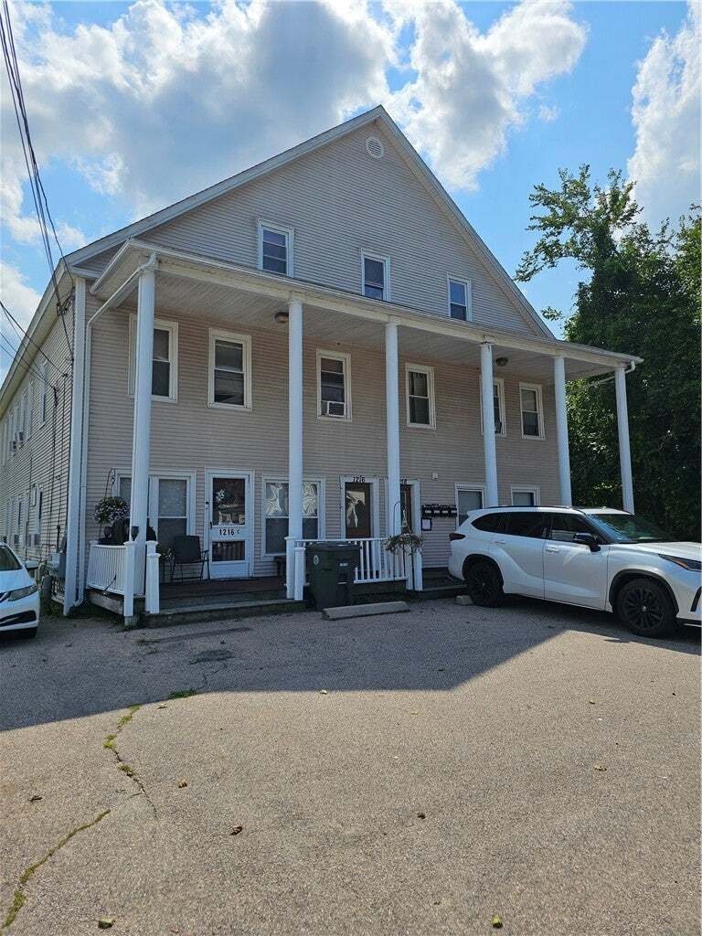 Coventry, Rhode Island, United States 1 - 18673366