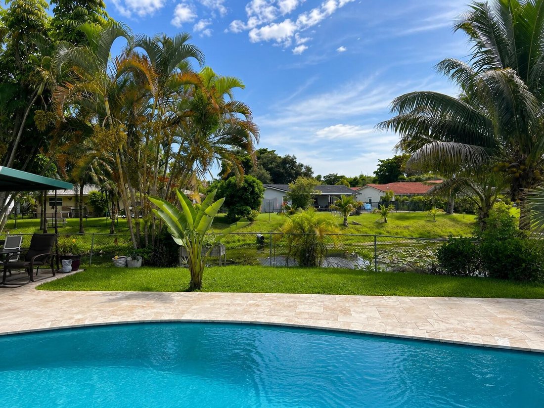House in Coral Springs, Florida, United States 1 - 18673744