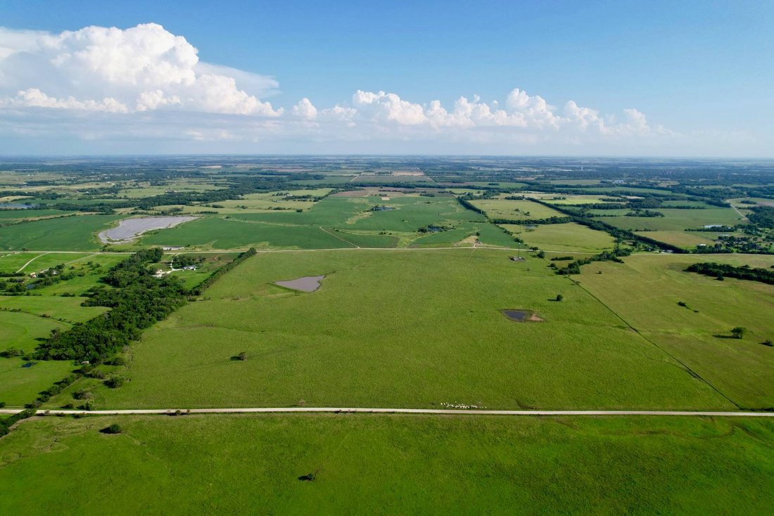 Land in Emporia, Kansas, United States 4 - 18673534