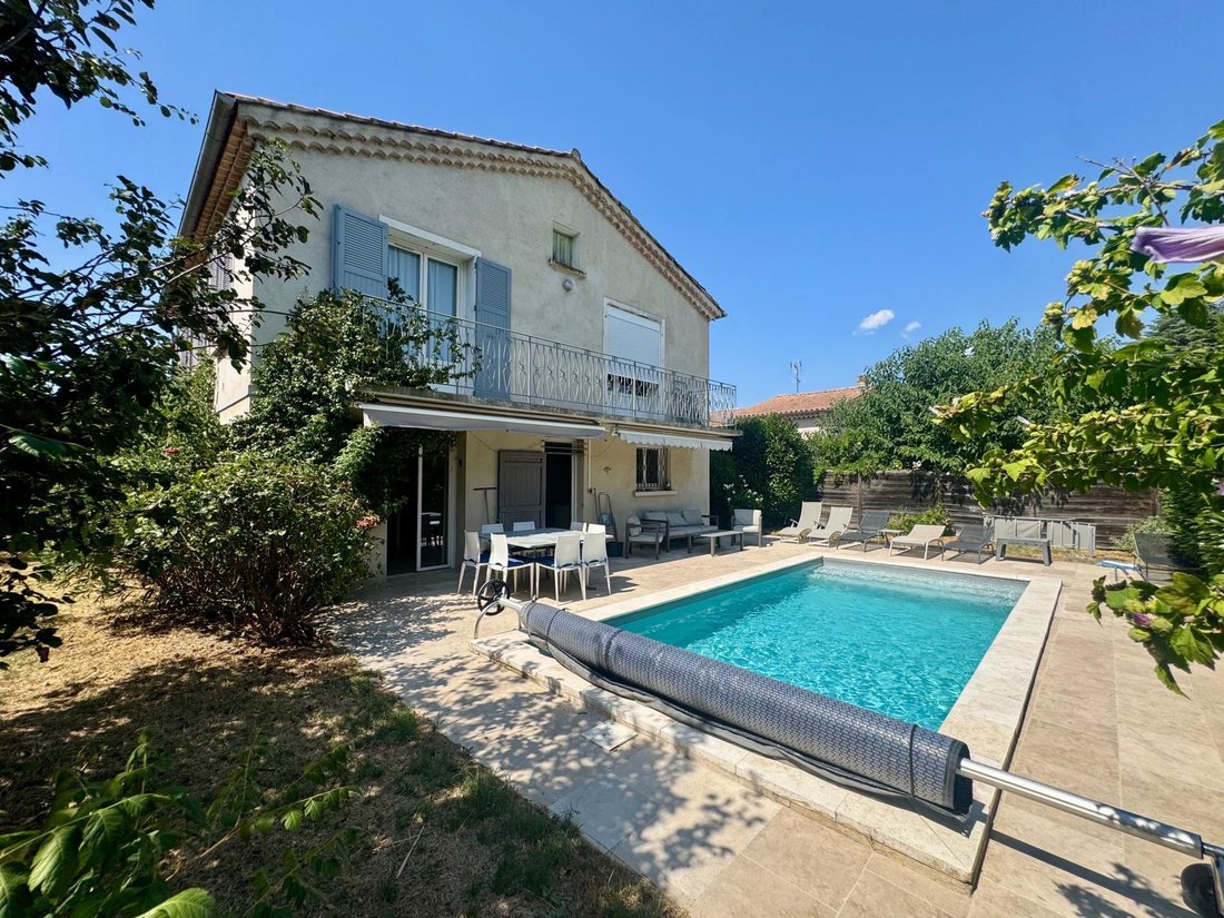 House in La Tour-d'Aigues, Provence-Alpes-Côte d'Azur, France 3 - 18674394