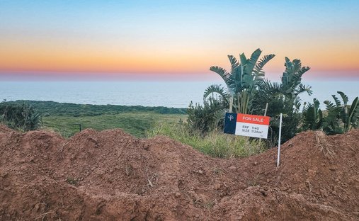 Land in Dolphin Coast, KwaZulu-Natal, Südafrika 1