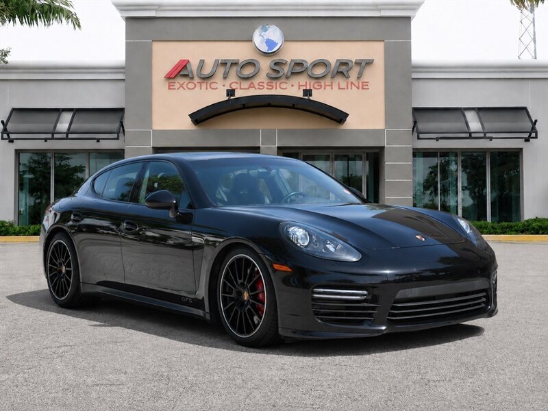 Sedan in Boca Raton, FL, United States 5 - 18425144
