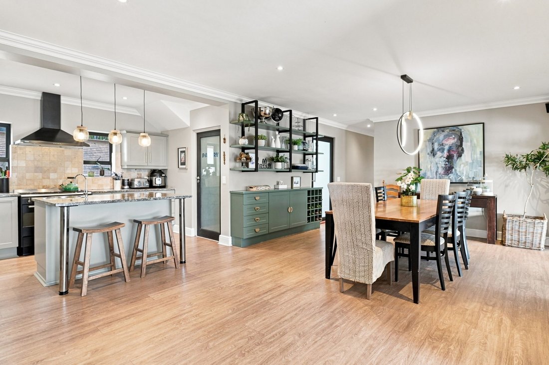 House in Westlake, Cape Town, Western Cape 2 - 18673672