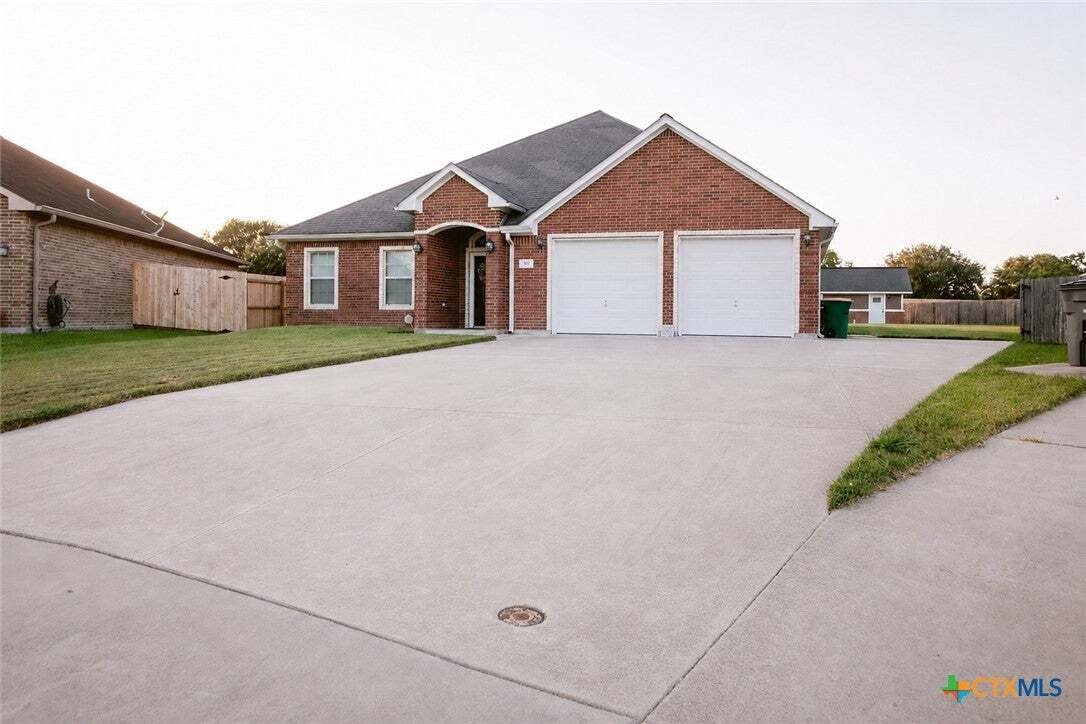 House in Victoria, Texas, United States 3 - 18673613
