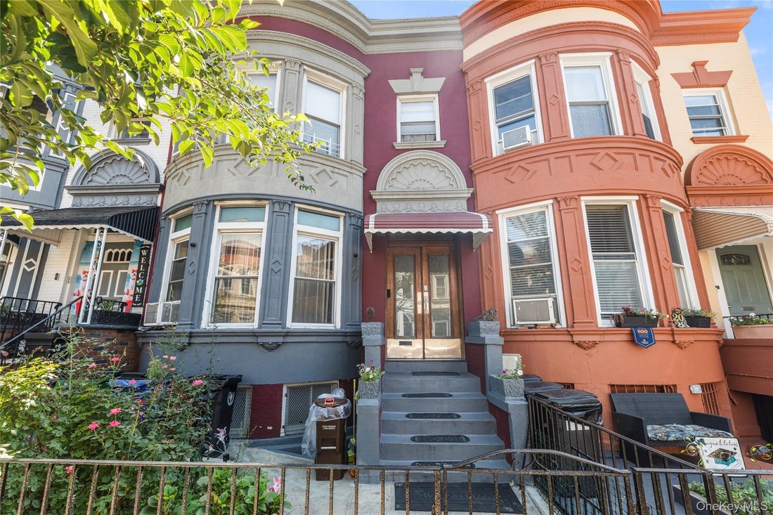 House in New York, New York, United States 1 - 18673578