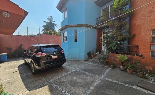 House in Santa Catarina Yecahuitzotl, Mexico City, Mexico 1